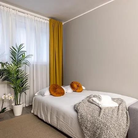 Apartment Lovely - 15min Duomo, Milan