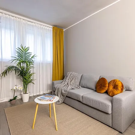 Lovely - 15min Duomo, Apartment Milan